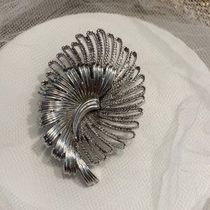 Monet vintage silver tone brooch